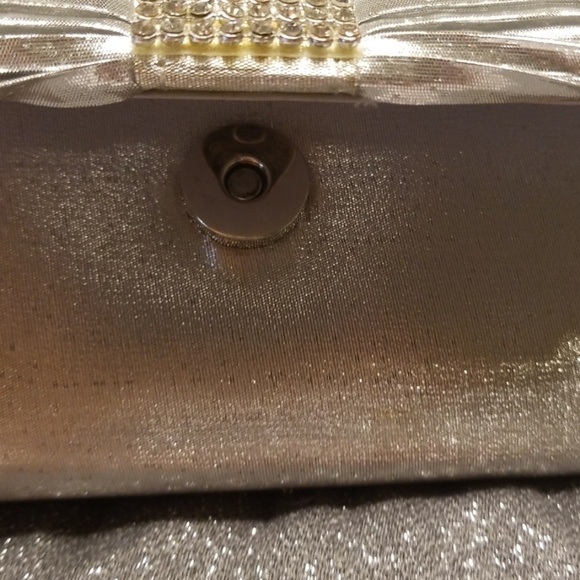 Nordstrom Silver Rhinestone Clutch & Match Shawl - Picture 7 of 8